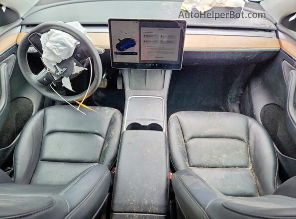 7SAYGAEE8RF009667 2024 TESLA MODEL Blue Widok deski rozdzielczej