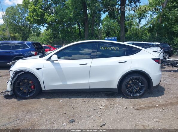 7SAYGAEE9NF427892 2022 TESLA MODEL Y Белый Вид задней части салона
