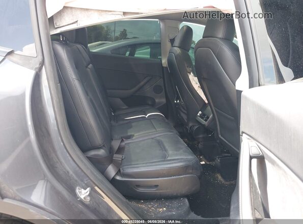 7SAYGAEE9PF902802 2023 TESLA MODEL Y Gray Vista de la etiqueta del VIN
