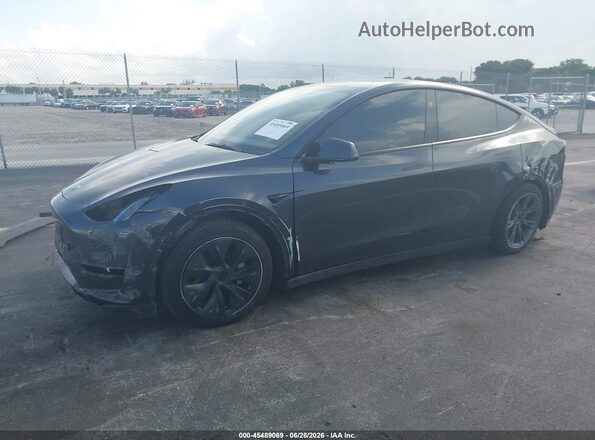 7SAYGAEE9SF221936 2025 TESLA MODEL Y Серый Передняя левая четверть