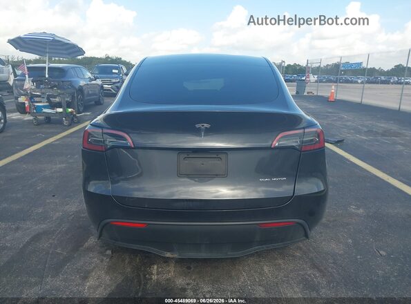 7SAYGAEE9SF221936 2025 TESLA MODEL Y Серый Панорамный вид салона 360°