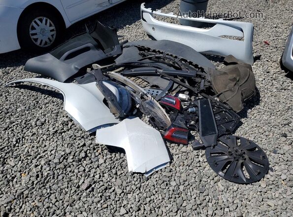 7SAYGAEEXPF688788 2023 TESLA MODEL White Engine compartment view