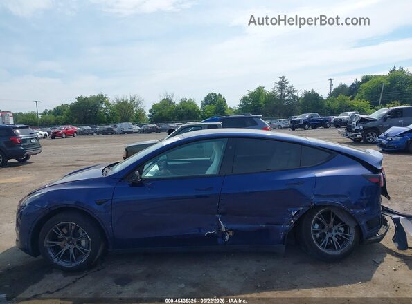 7SAYGAEEXRF206209 2024 TESLA MODEL Y Blue უკანა სალონის ხედი