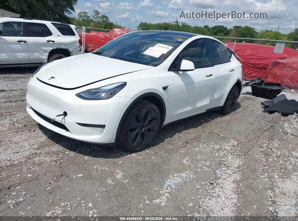 7SAYGDED0RA328180 2024 TESLA MODEL Y Белый Передняя левая четверть