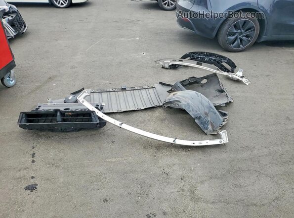 7SAYGDED0SF242568 2025 TESLA MODEL Белый Вид подкапотного пространства