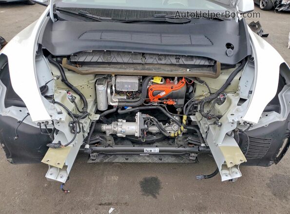 7SAYGDED0SF242568 2025 TESLA MODEL Белый Вид задней части салона