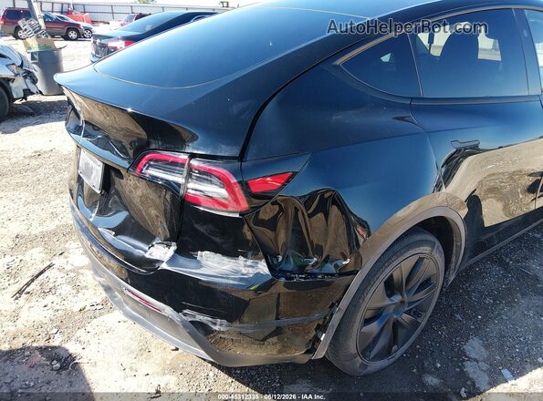 7SAYGDED0SF242831 2025 TESLA MODEL Y Black 