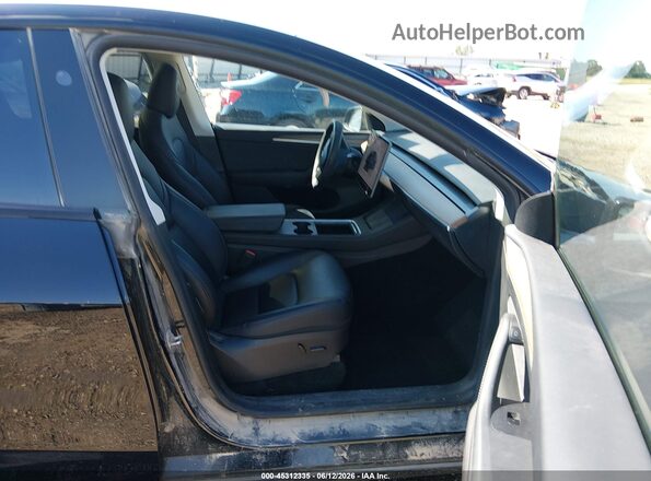 7SAYGDED0SF242831 2025 TESLA MODEL Y Black Սալոնի դիմացի տեսք