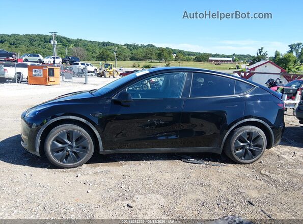7SAYGDED0SF242831 2025 TESLA MODEL Y Black Սալոնի 360 աստիճան տեսք