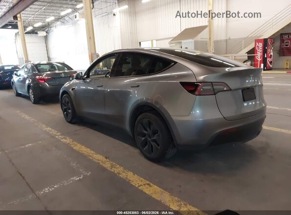 7SAYGDED0SF279071 2025 TESLA MODEL Y Серебряный Задняя левая четверть