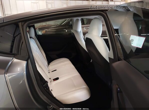 7SAYGDED0SF279071 2025 TESLA MODEL Y Серебряный Вид наклейки с VIN-кодом