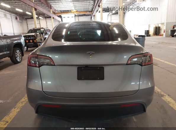 7SAYGDED0SF279071 2025 TESLA MODEL Y Серебряный 