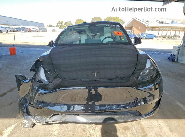 7SAYGDED0SF320234 2025 TESLA MODEL Черный Вид спереди