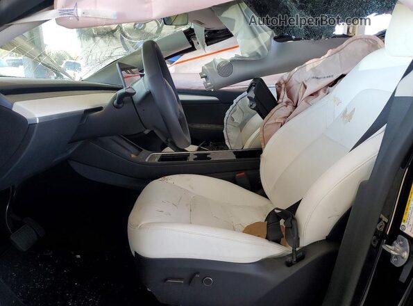 7SAYGDED0SF320234 2025 TESLA MODEL Черный Вид салона спереди