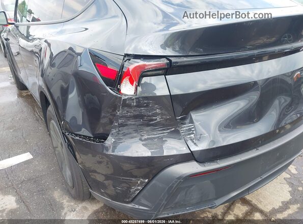 7SAYGDED0TA593866 2026 TESLA MODEL Y Gray Դիմացի տեսք