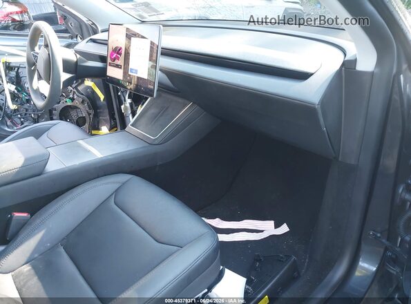 7SAYGDED0TF434123 2026 TESLA MODEL Y Gray Вид салону спереду