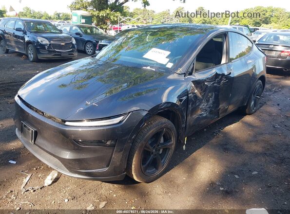 7SAYGDED0TF434123 2026 TESLA MODEL Y Gray Вид спереду