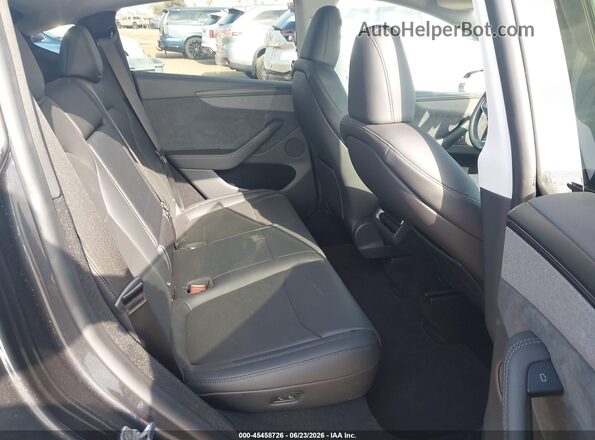 7SAYGDED0TF461032 2026 TESLA MODEL Y Gray VIN կոդի պիտակի տեսք