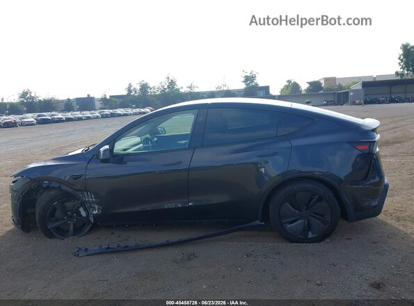 7SAYGDED0TF461032 2026 TESLA MODEL Y Gray Սալոնի 360 աստիճան տեսք