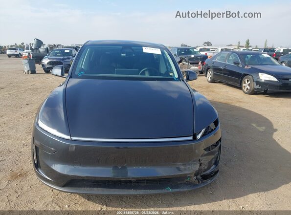 7SAYGDED0TF461032 2026 TESLA MODEL Y Gray Սարքավորումների վահանակի տեսք