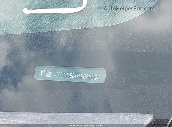 7SAYGDED0TF636024 2026 TESLA MODEL Y Gray Widok komory silnika
