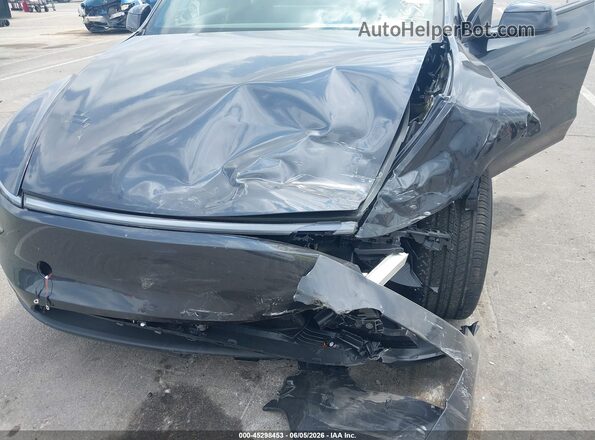 7SAYGDED0TF636024 2026 TESLA MODEL Y Gray Widok z przodu