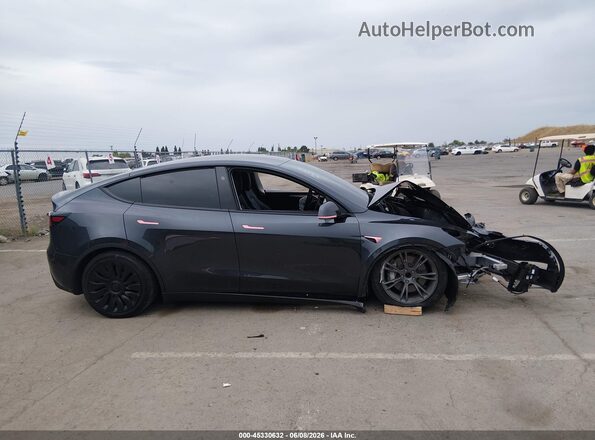 7SAYGDED1SF311476 2025 TESLA MODEL Y Black უკანა სალონის ხედი