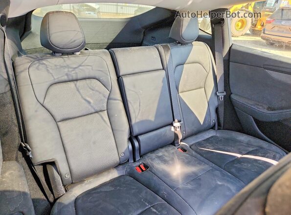 7SAYGDED1TA431518 2026 TESLA MODEL White Vista interior trasera