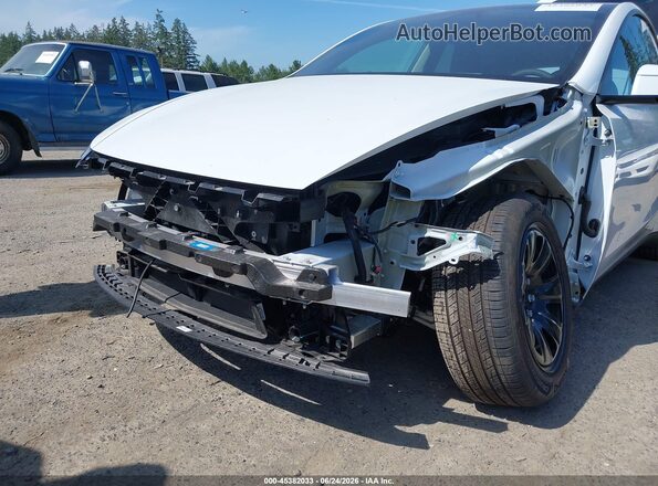 7SAYGDED1TA597862 2026 TESLA MODEL Y White Front view