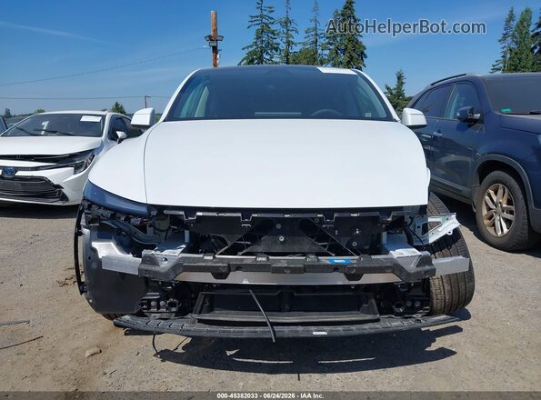 7SAYGDED1TA597862 2026 TESLA MODEL Y White Rear interior view
