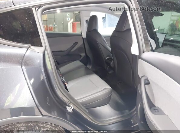 7SAYGDED1TA706496 2026 TESLA MODEL Y Navy Vista de la etiqueta del VIN
