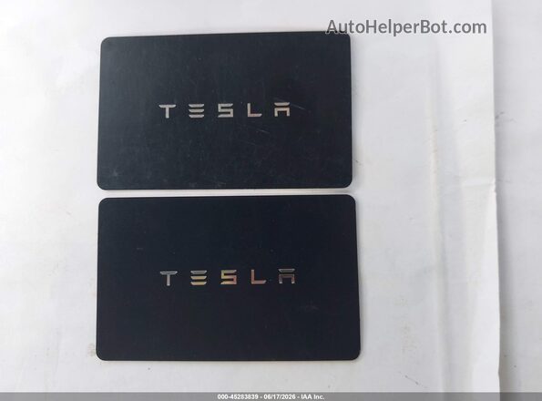 7SAYGDED2PF941823 2023 TESLA MODEL Y Gray Vista del salpicadero