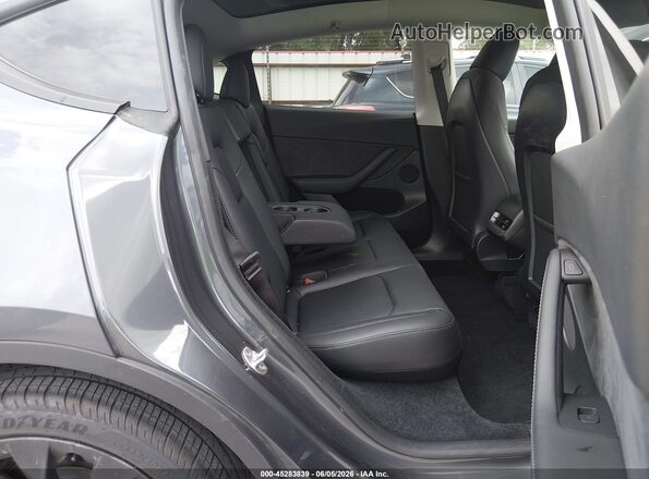 7SAYGDED2PF941823 2023 TESLA MODEL Y Gray Vista de la etiqueta del VIN