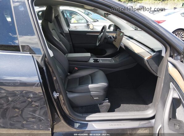 7SAYGDED2RF096457 2024 TESLA MODEL Y Black Вид салону спереду