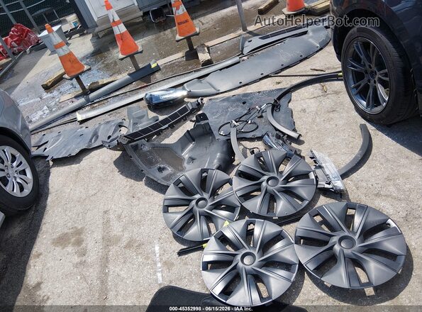 7SAYGDED2RF096457 2024 TESLA MODEL Y Black Вид панелі приладів