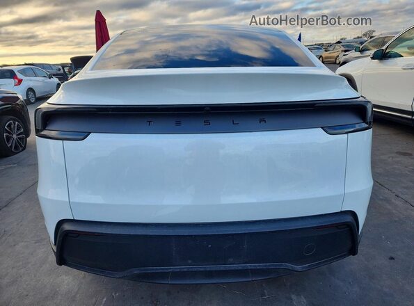 7SAYGDED2TA425713 2026 TESLA MODEL White 