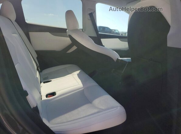 7SAYGDED2TA593724 2026 TESLA MODEL Black Հետևի նստատեղերի տեսք