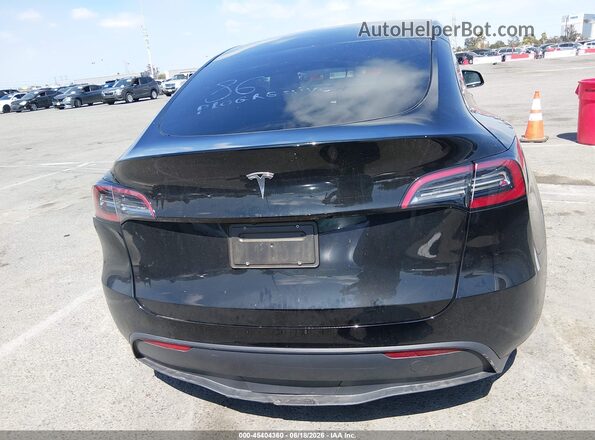 7SAYGDED3RF025168 2024 TESLA MODEL Y Black 