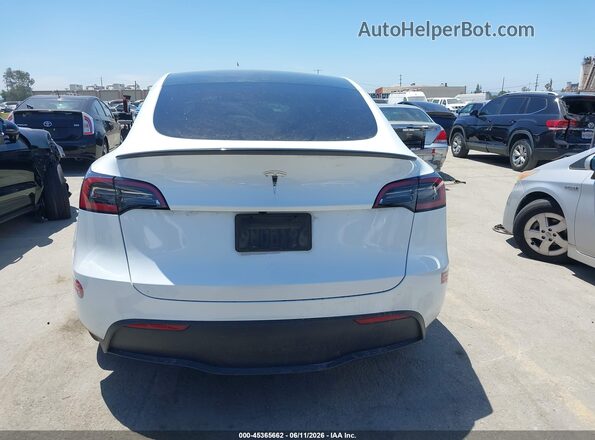 7SAYGDED3RF095883 2024 TESLA MODEL Y Белый 