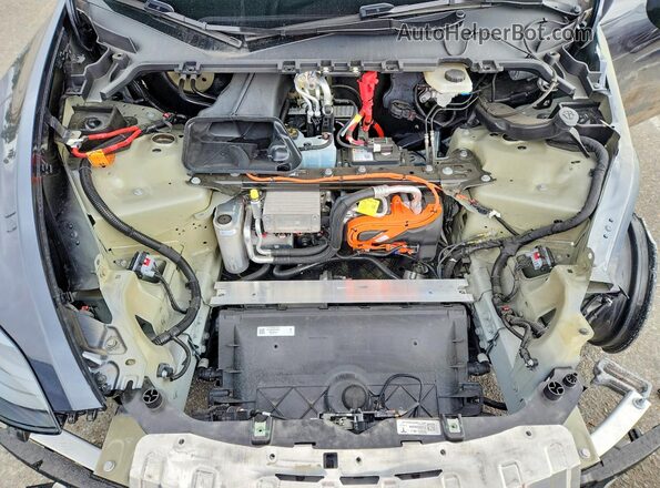 7SAYGDED3SF319160 2025 TESLA MODEL Gray Vista del compartimento del motor