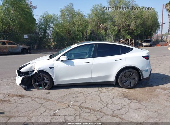 7SAYGDED3TF408356 2026 TESLA MODEL Y Белый Вид задней части салона