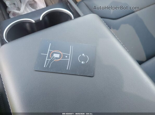 7SAYGDED3TF436934 2026 TESLA MODEL Y Черный Вид панели приборов
