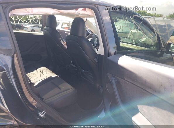 7SAYGDED4RF055747 2024 TESLA MODEL Y Gray VIN կոդի պիտակի տեսք