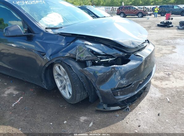7SAYGDED4RF055747 2024 TESLA MODEL Y Gray 