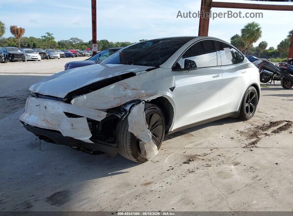7SAYGDED4TA690987 2026 TESLA MODEL Y White Przód lewy