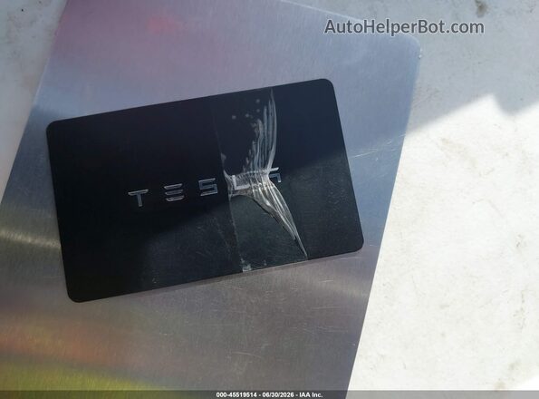 7SAYGDED4TF625785 2026 TESLA MODEL Y Gray Հետևի տեսք