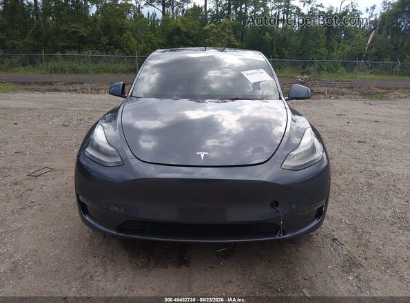 7SAYGDED5PF945977 2023 TESLA MODEL Y Gray Սարքավորումների վահանակի տեսք