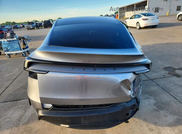 7SAYGDED5TA469141 2026 TESLA MODEL Gray Հետևի տեսք