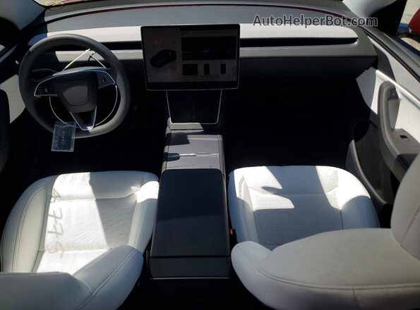 7SAYGDED5TA498073 2026 TESLA MODEL Red Widok deski rozdzielczej