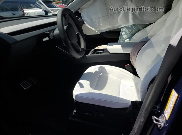 7SAYGDED5TF524612 2026 TESLA MODEL Blue Սալոնի դիմացի տեսք